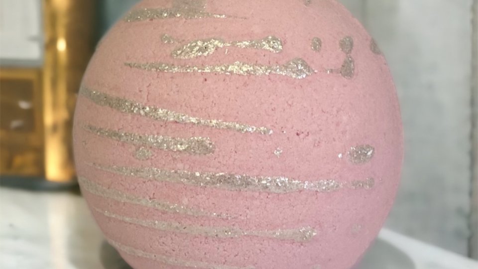 Sea Salt & Orchid Bath Bomb