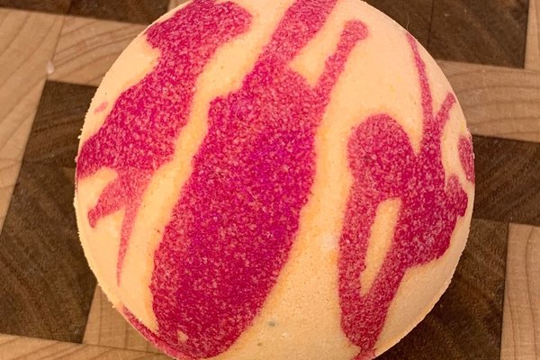 Honeysuckle Bath Bomb