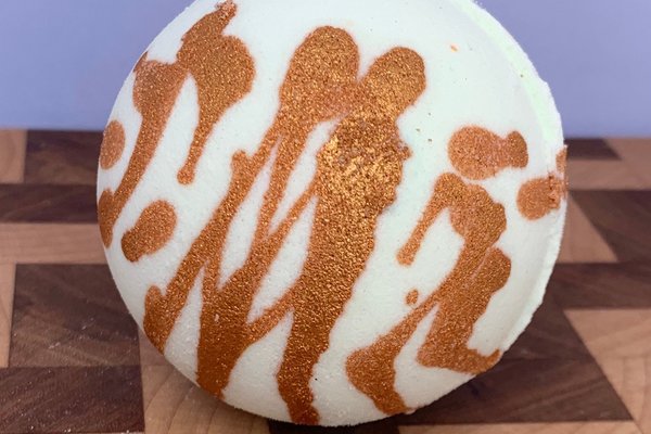 Gilded Pear Bath Bomb