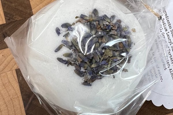 Pure Lavender Bath Bomb