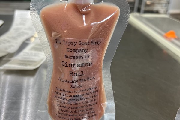 Cinnamon Roll Squeezable Wax Melt
